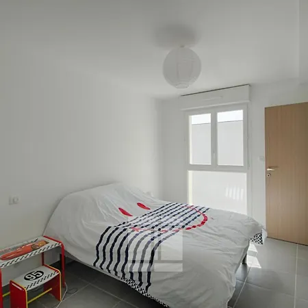 F2 Entree De Ville Ajaccio * Ajaccio (Corsica)